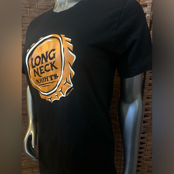 Rodeo Hippie Woman’s Medium T-shirt 100% Cotton Made USA Long Neck Night Beer - Picture 6 of 10